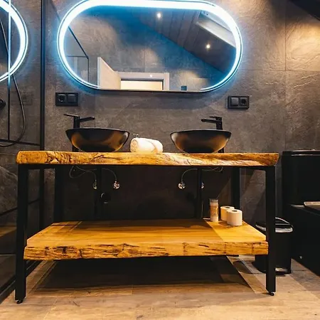 Eden Apartment